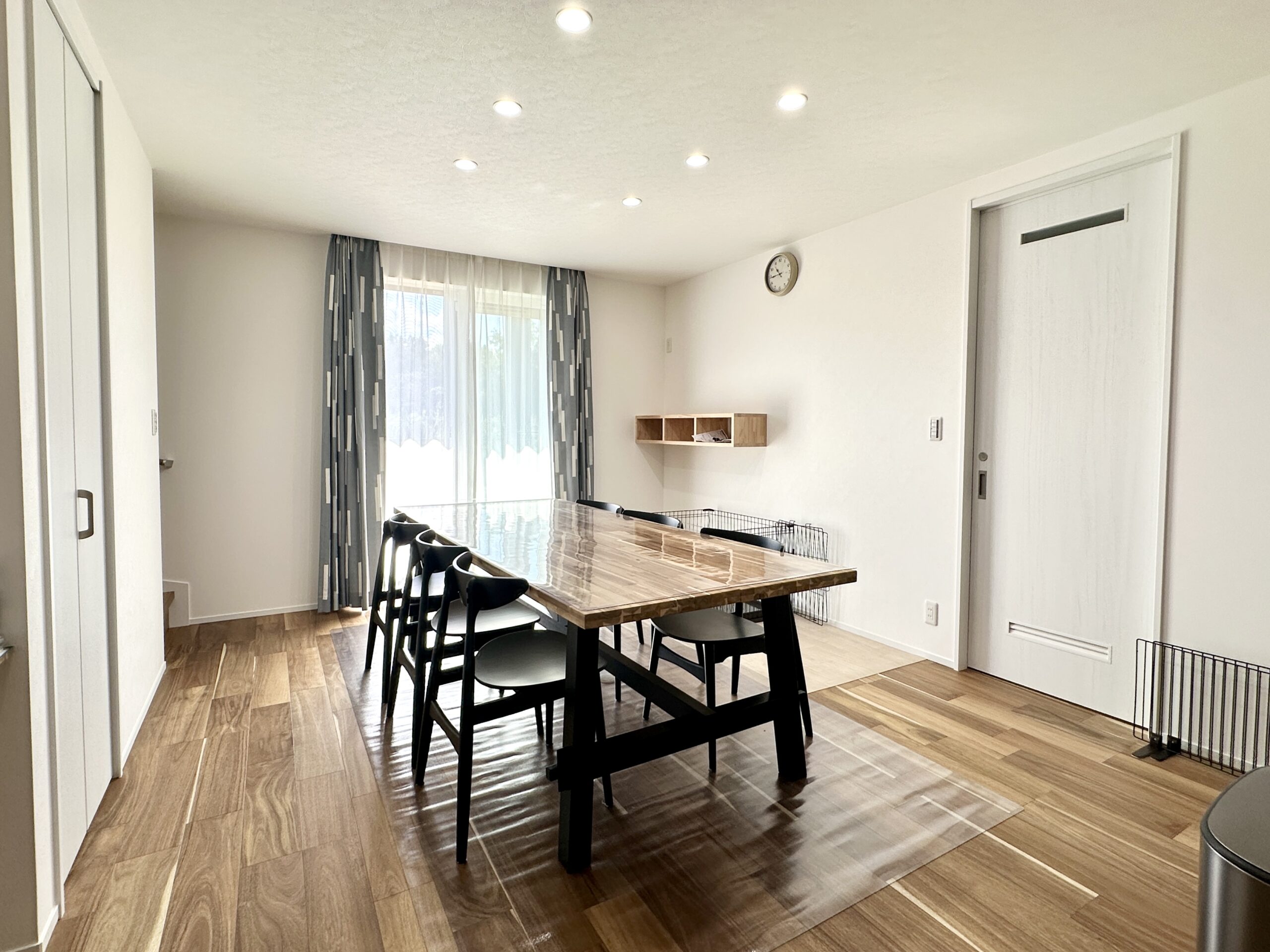 20241010_014404612_iOS